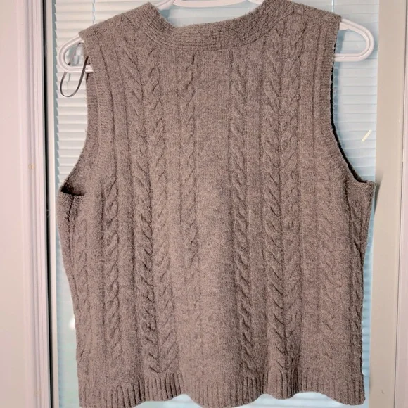 Sweater Vest - Picture 3 of 3